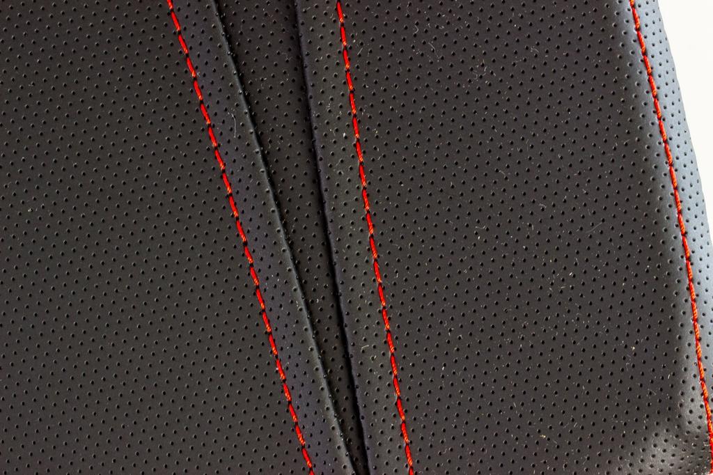 Fujiyama Stitch Dimple Lumber RED 241714 -