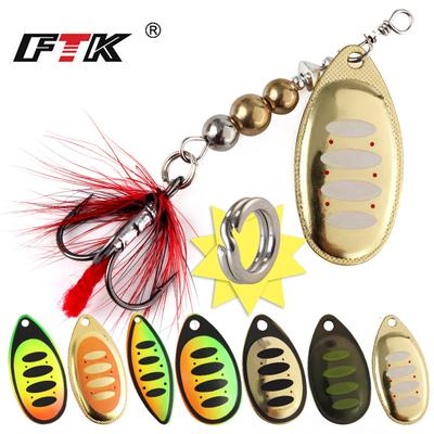 FTK 1pc Spinner Bait 7g 8g 9g 11g 12g Cucchiaio duro Esche per basso Esche da pesca in metallo con ganci alti in piuma per la pesca al luccio