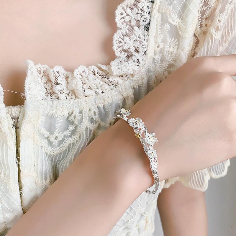 Vintage Plum Blossom Branch Open Cuff Bracelet With 3D Relief Fresh Design Romantic Gift For Her