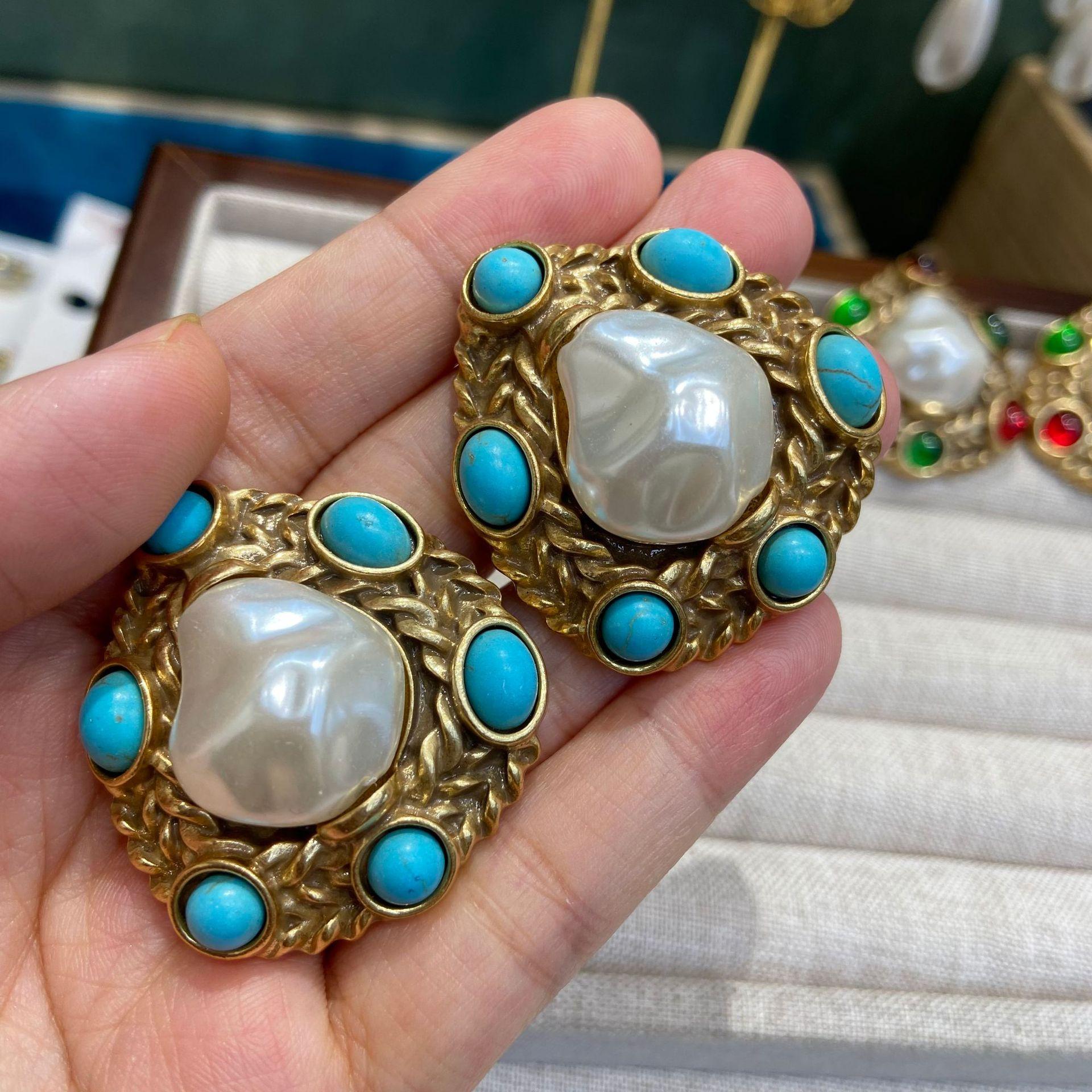 

Medieval Style Heavy Industry Enamel Oil Drop Earrings Personality Exaggerated Irregular Water Drop Pearl Earrings High Sense Medieval Ear