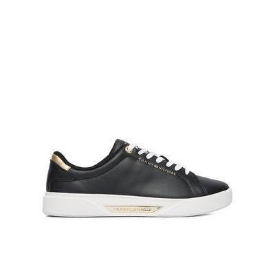 Essential Chic Court Sneaker