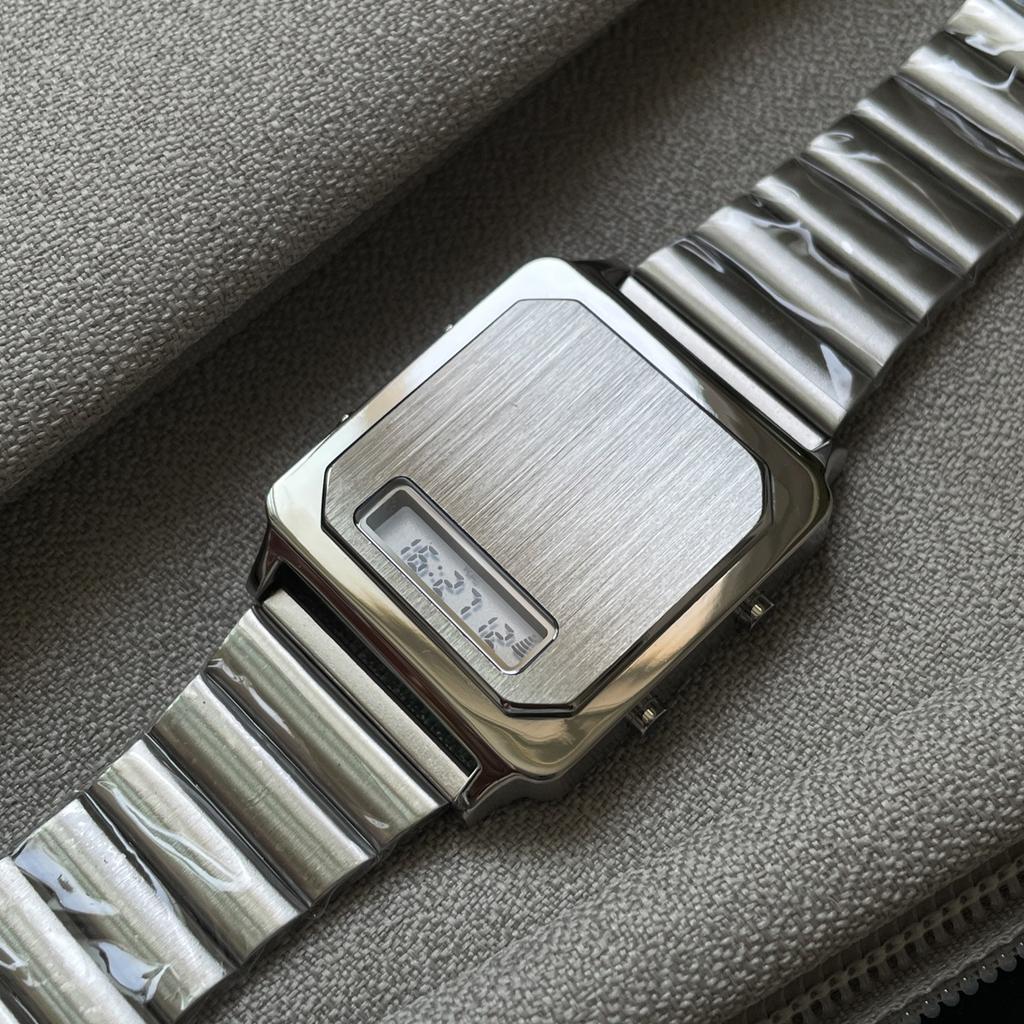 Nouvelle Montre Électronique Carrée Pour Hommes Marque Authentique Simple Haut de Gamme Haute Qualité Luxe Léger Cadeau Étanche