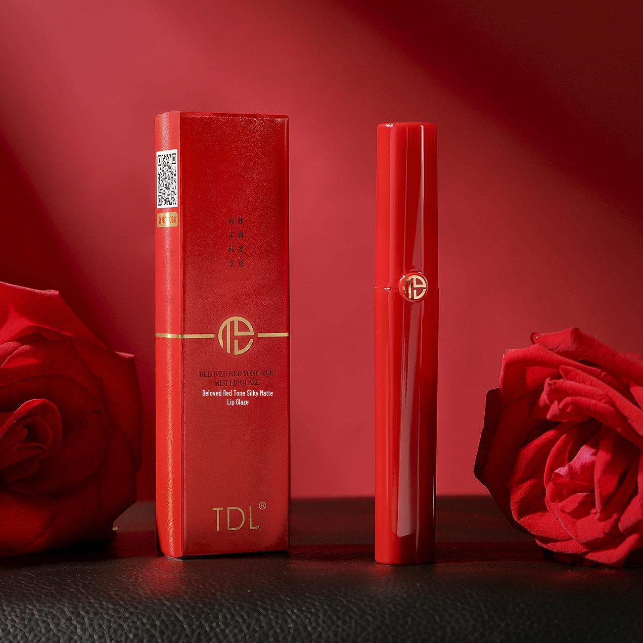 

Подарочный набор для макияжа TDL Beloved Red: Кушон, Блеск для губ и Парфюм - Идеальный подарок на День святого Валентина