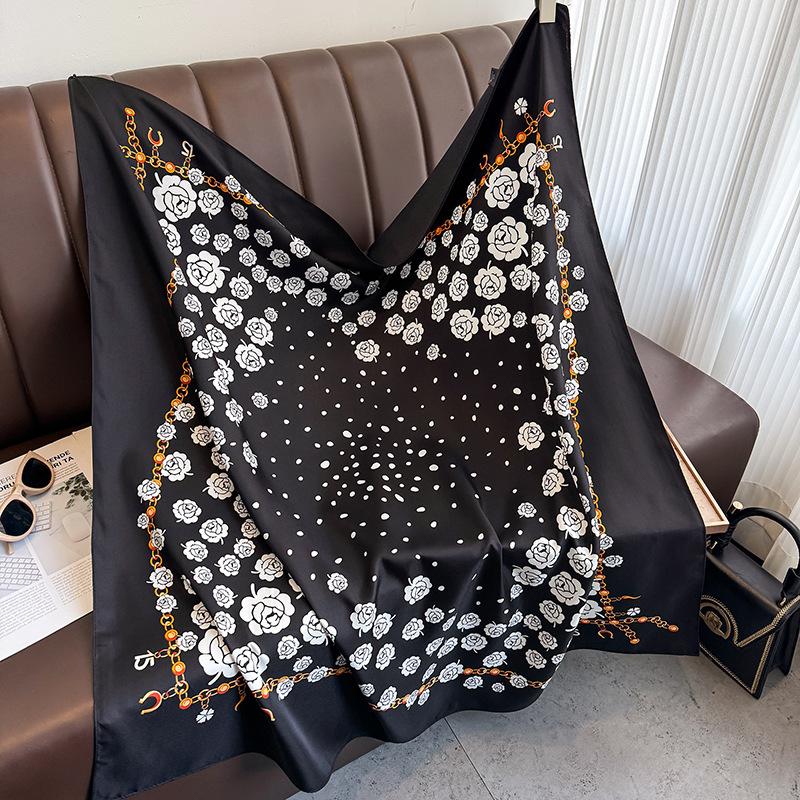 Fashion personalized twill flower chain printed silk scarf 91 large square scarf Korean retro decorative thin scarf