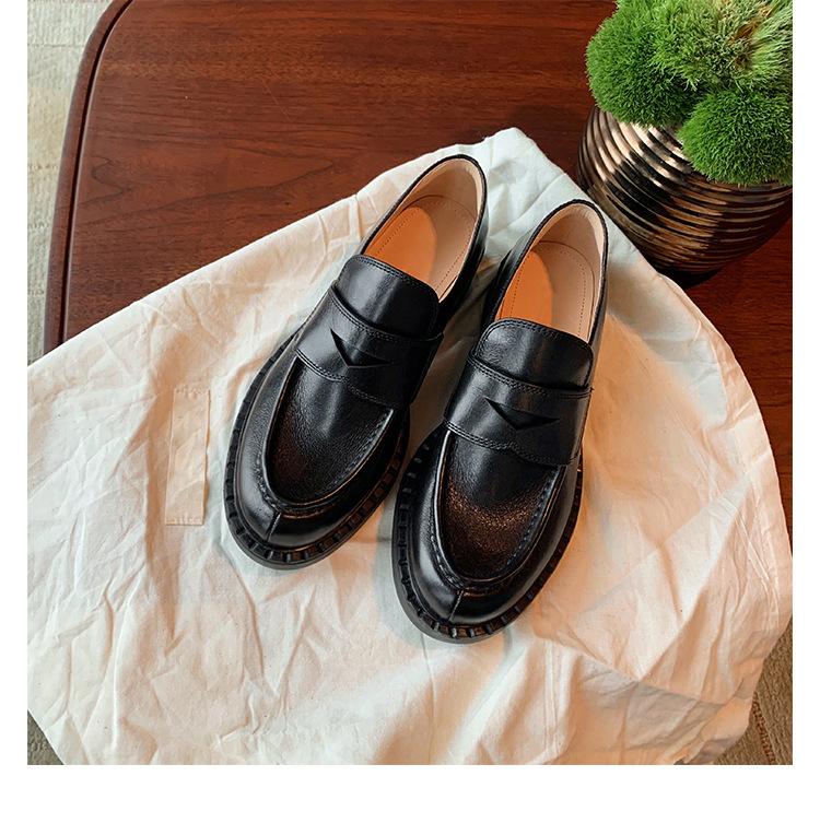 

Версия из коровьей кожи ретро платформа кожаные лоферы женские британский ветер стирка старый толстый каблук один педаль ленивые маленькие кожаные туфли 40