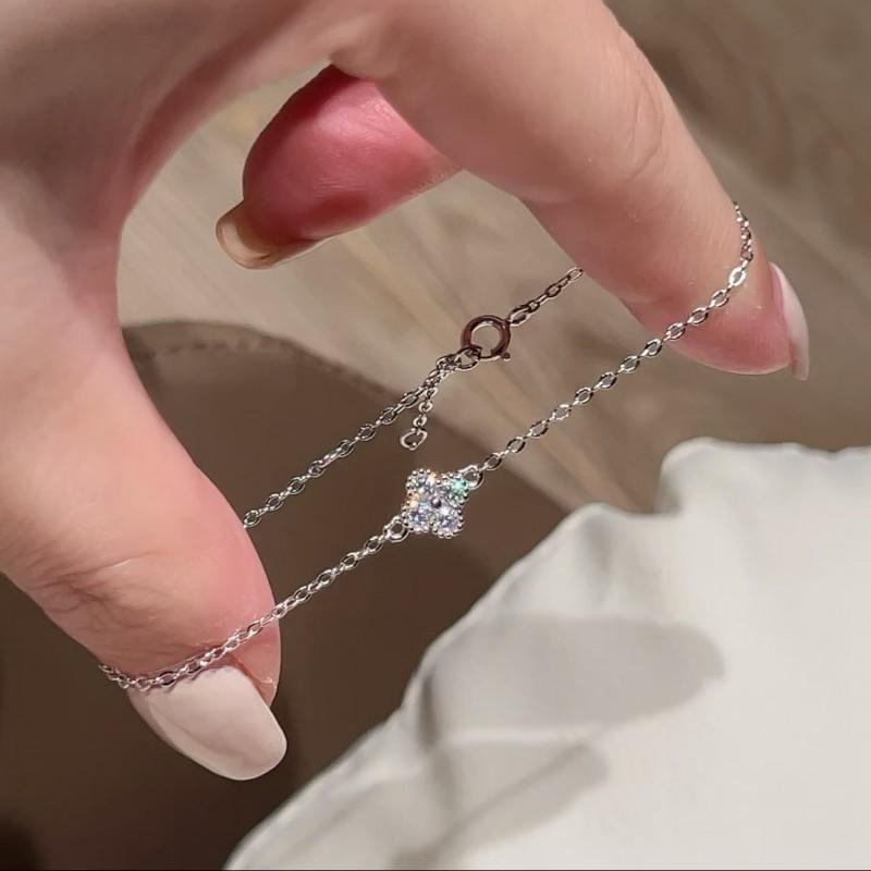 Elegant Blue Zircon Clover Bracelet Women Lightweight Luxury Stackable Floral Jewelry Copper Plated 2025
