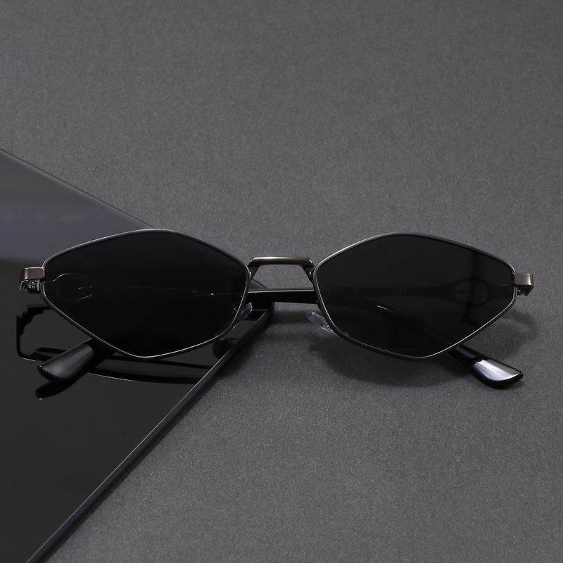 Metal polygonal small frame sunglasses men's new outdoor personality versatile sunscreen shading polarized sunglasses tide