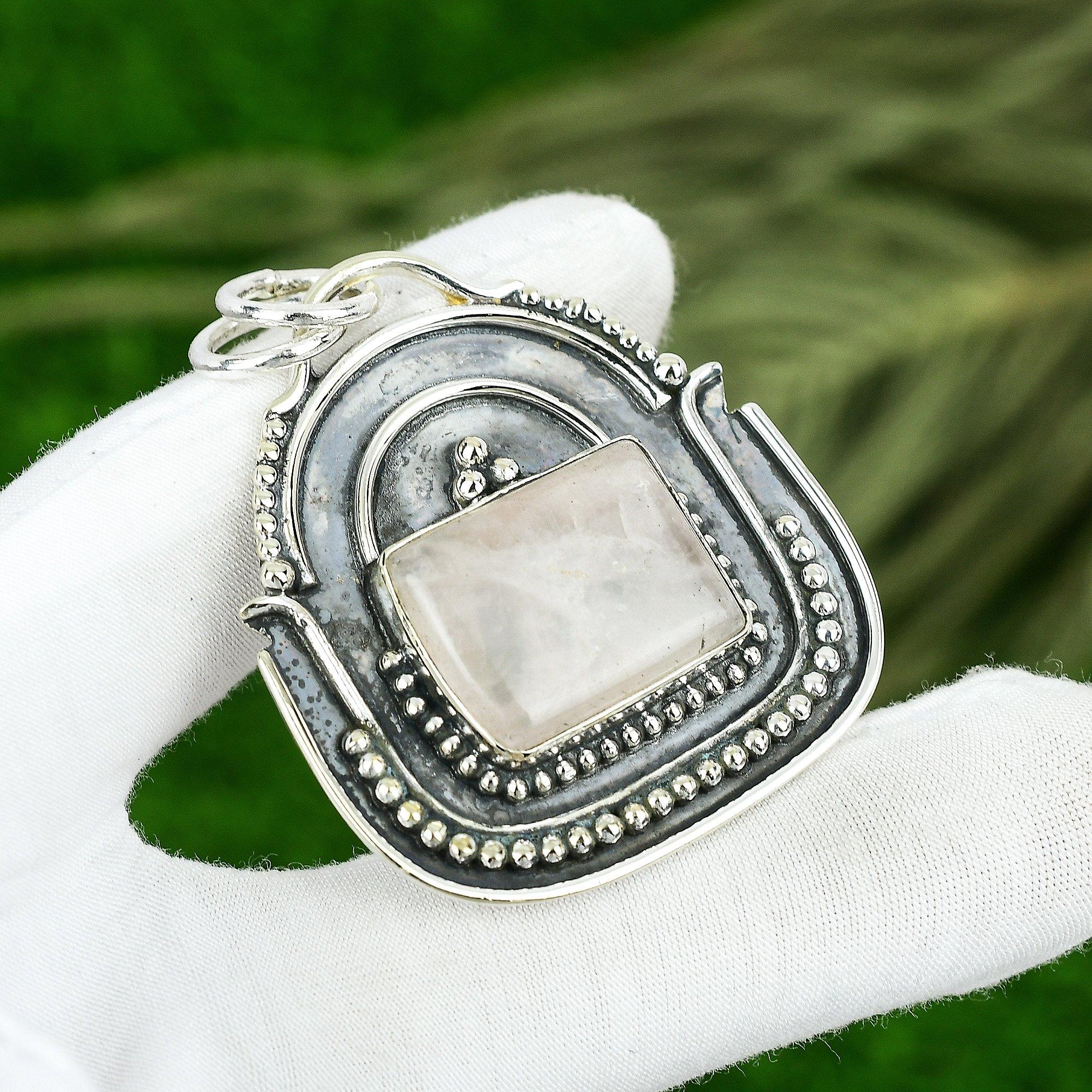 

Sisters Day Deal Natural Rainbow Moonstone 925 Sterling Silver Pendant Jewelry