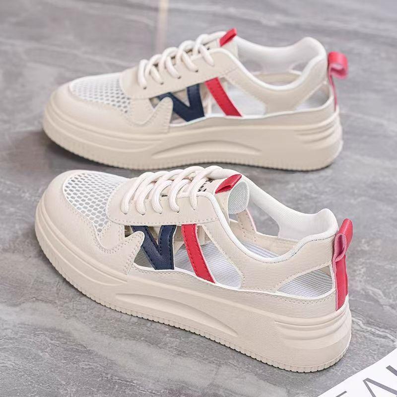Little white shoes for women in the summer of 2025, the new Korean version of female students, mesh breathability and height increase, casual