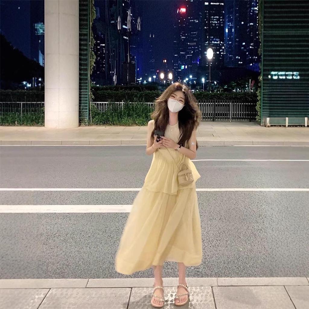 Elegant Yellow Sleeveless Summer Dress for Women - Waist-Slimming, Gentle Style