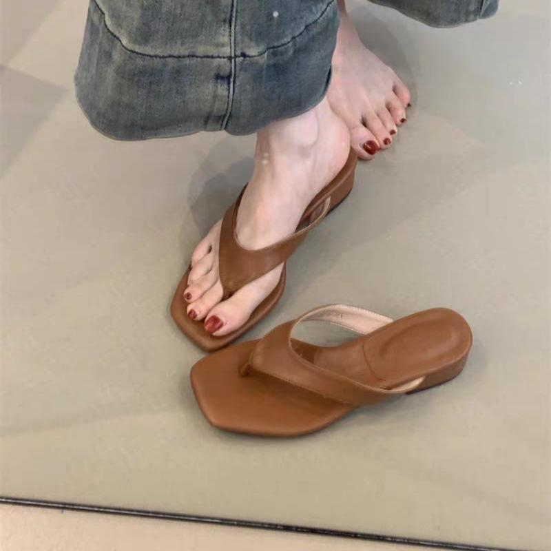 

Сохраните свою собственную версию~ Минималистичные шлепанцы с застежкой на щиколотку женские ретро универсальные классные тапочки на толстом каблуке пляжные римские сандалии 35 коричневый