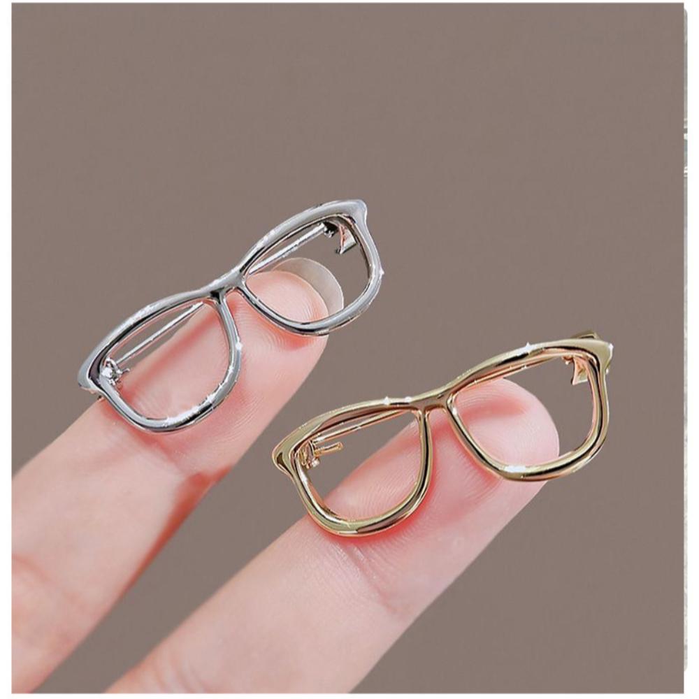 

Cute Cartoon Mini High-end Minimalist Smooth Surface Glasses Brooch Versatile Niche Personalized Pin Accessory золотий
