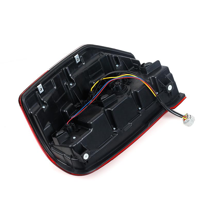 Car Tail Lights For Mitsubishi L200 Triton 2019 2020 Rear Tail Light with Brake Lamp Turn Signal Lamp 8330B213  8330B214