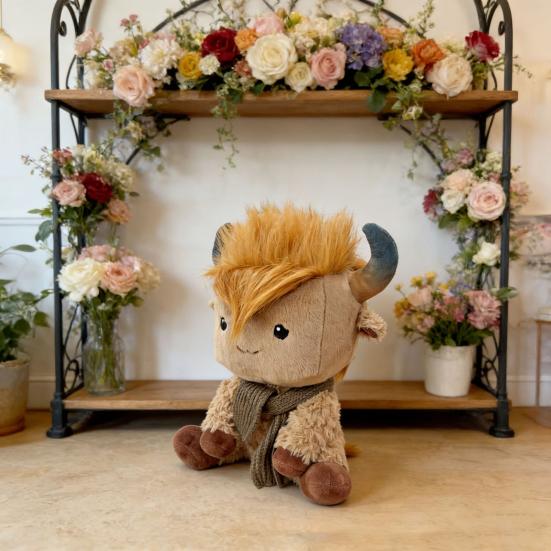 Highland Cow Plush Toy Sitting Scottish Cow Stuffed Animal Soft Cuddly Toy Cute Home Decor Gift for Animal Lovers