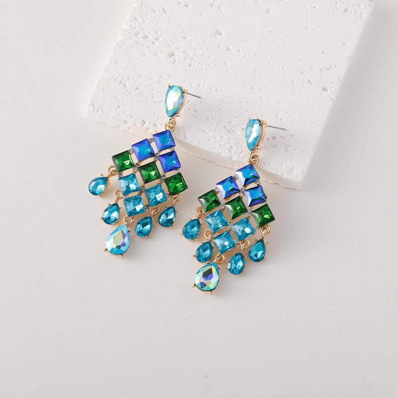 Korean 2024 New Fashion Popular Vintage Shine Rhinestones Earrings for Women Luxury Crystal Elegant Dangle Earings Jewelry Party
