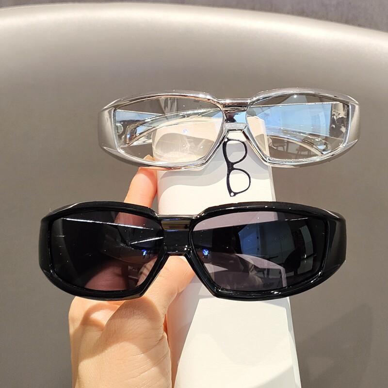 Retro Oval Y2K Fashionable Sports Futuristic Sunglasses For Men Women UV Resistant Sunglasses Punk Sun Glasses Wrap Around Shade