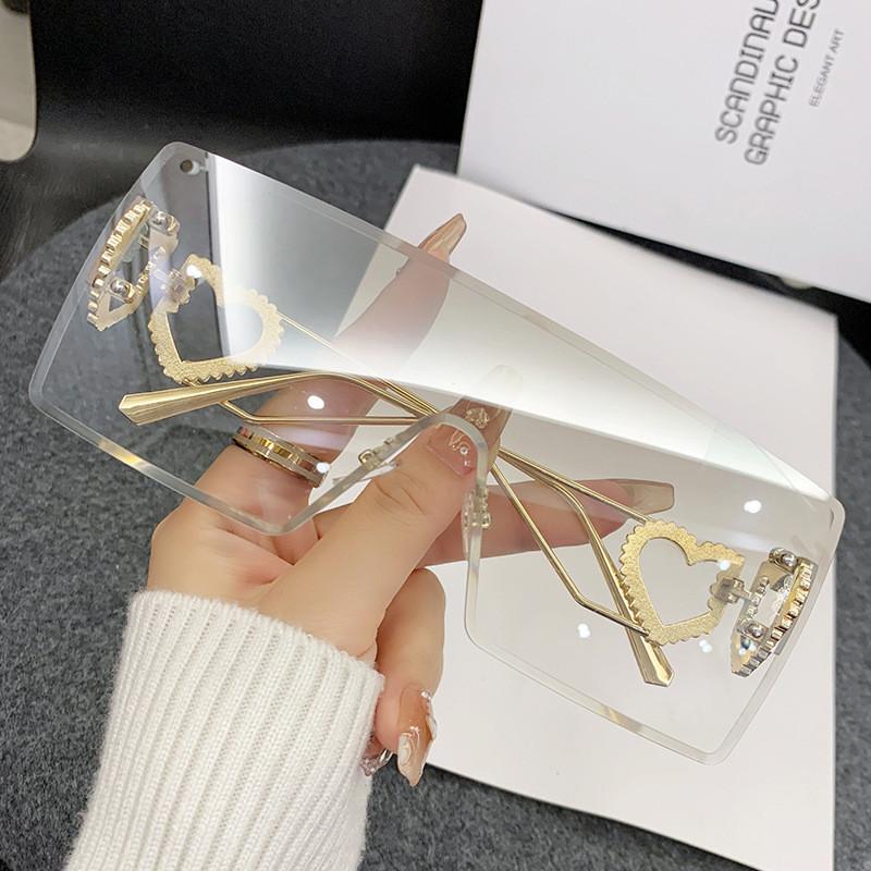 

Womens Oversized Square Sunglasses Uv400 Fashion Sun Protection For Travel And Parties Transparency