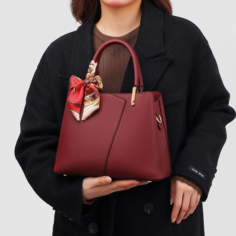 Bag Women's New Women's Bag Leather Portable Mother Bag for Mother-in-law Red Bridal Wedding Bag