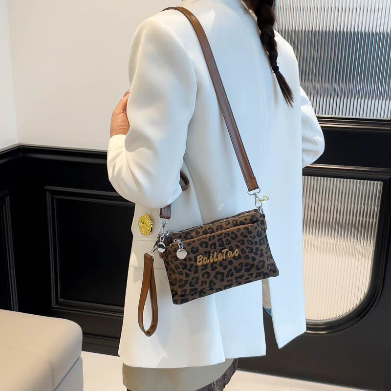 Women's Leopard Print Handbag Vintage Shoulder Bag