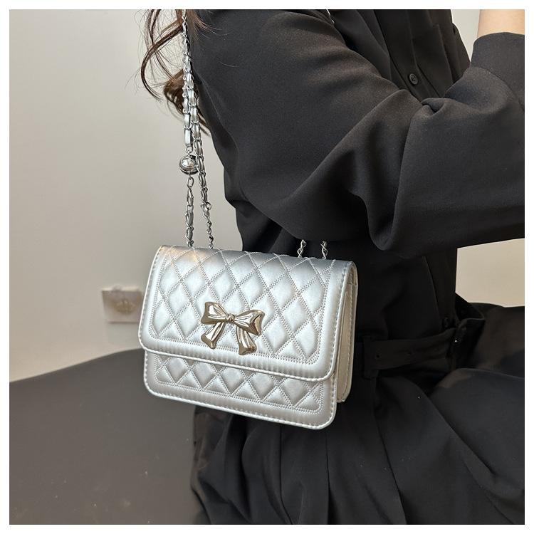 Fashion Rhombus Quilted Small Shoulder Bag Trendy Chain Crossbody Bag Casual Faux Leather Handbag for Women CLE