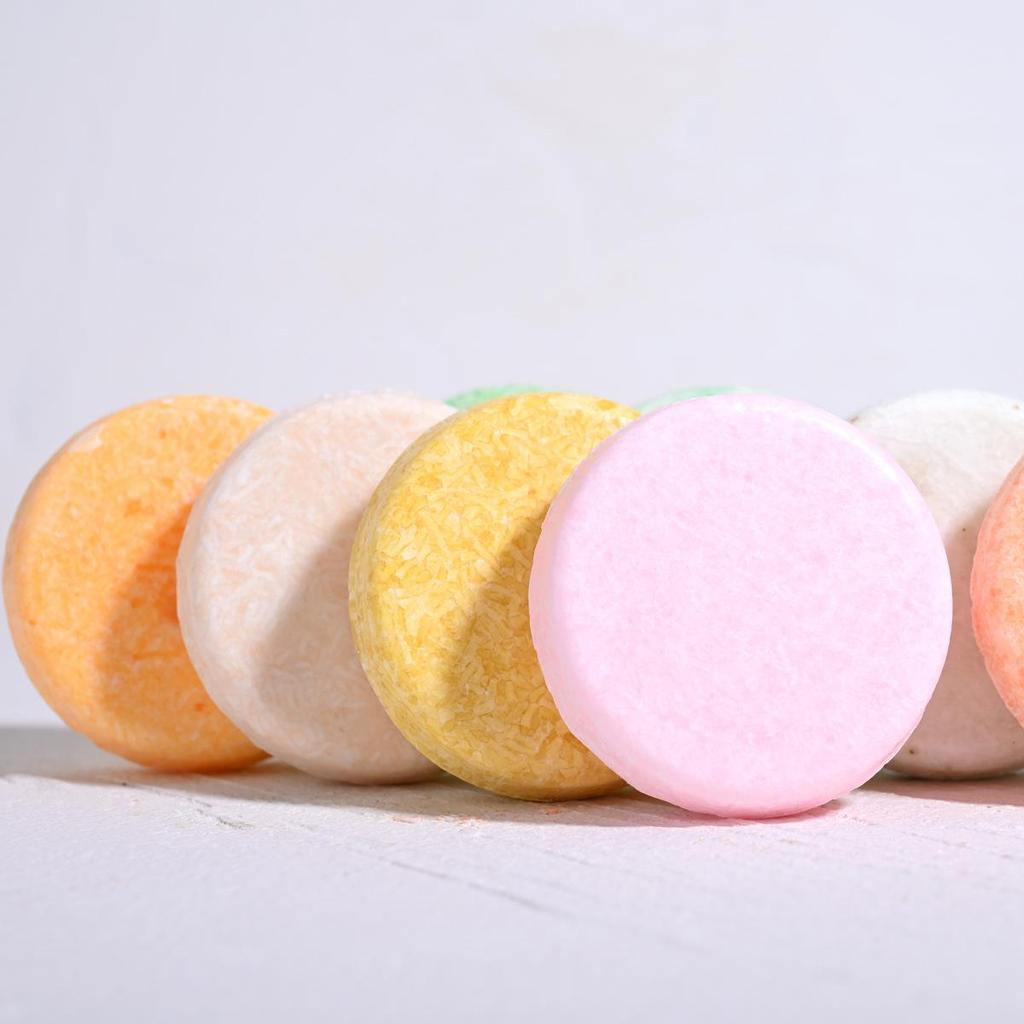 Black Handmade Essential Oil Shampoo Bar with He Shou Wu & Ginger for Nourishing & Blackening Hair
