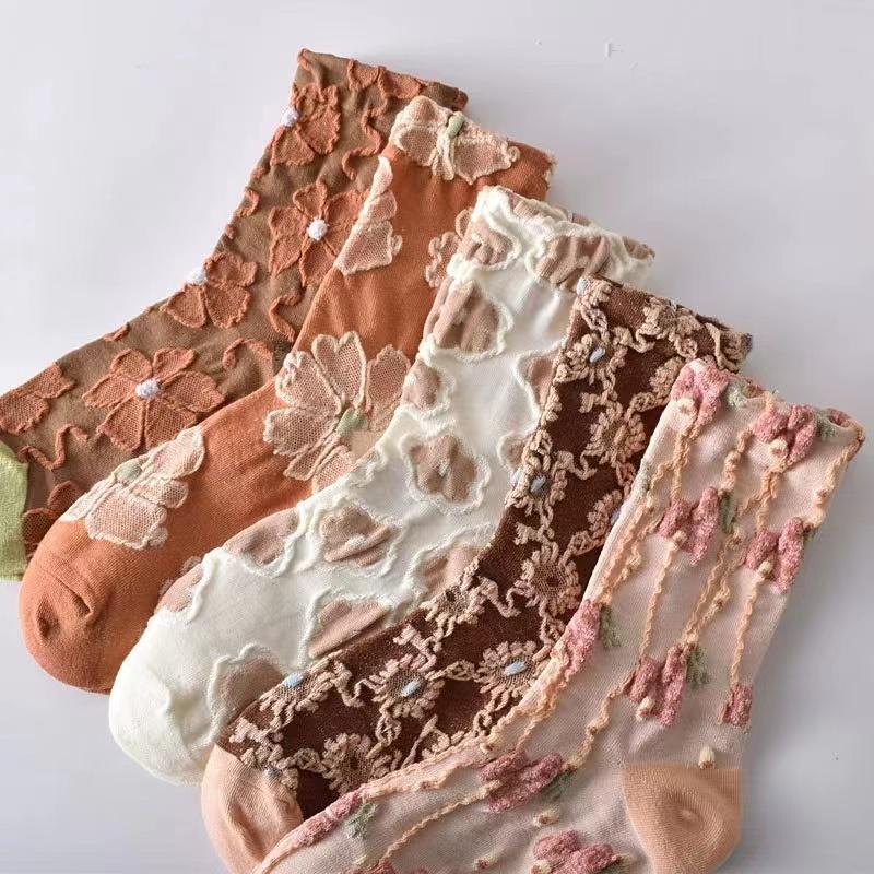 5 Pairs of Fashionable Harajuku Retro Palace Style Women's Socks With Novel Ethnic Print Cute Three-Dimensional Relief Socks