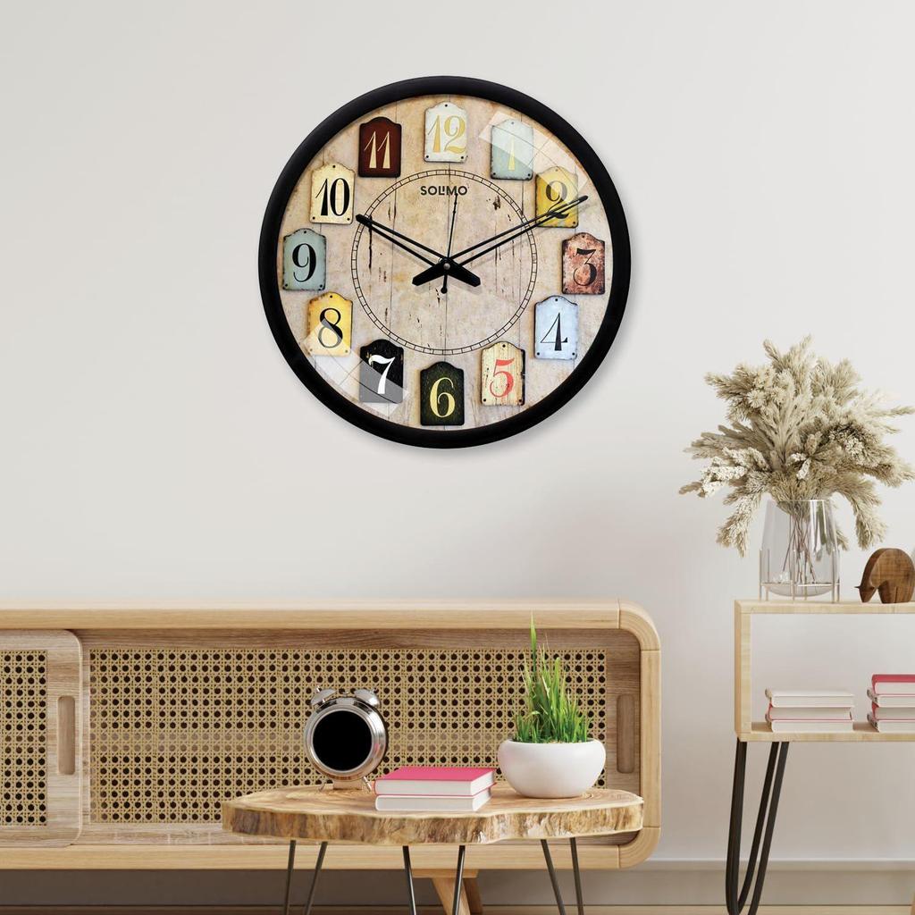 12-Zoll Moderne Wanduhr aus Kunststoff und Glas - Designer (Lautlose Bewegung, schwarzer Rahmen)