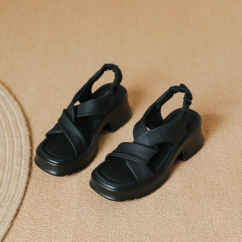 Platform sandals women's summer 2025 new Roman style muffin shoes casual outdoor sports cool slippers beach shoes