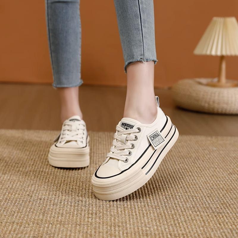 Platform canvas shoes women's 2025 spring and summer new height increase student versatile explosion casual little white shoes sports board shoes