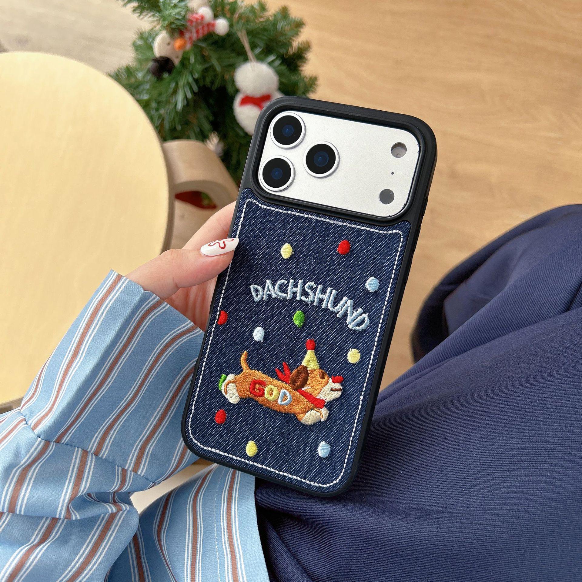 

Denim Embroidered Polka Dot Sausage Dog iPhone 16 Pro Max Case 14/15 New Style 13 Pro Max (No Packaging)