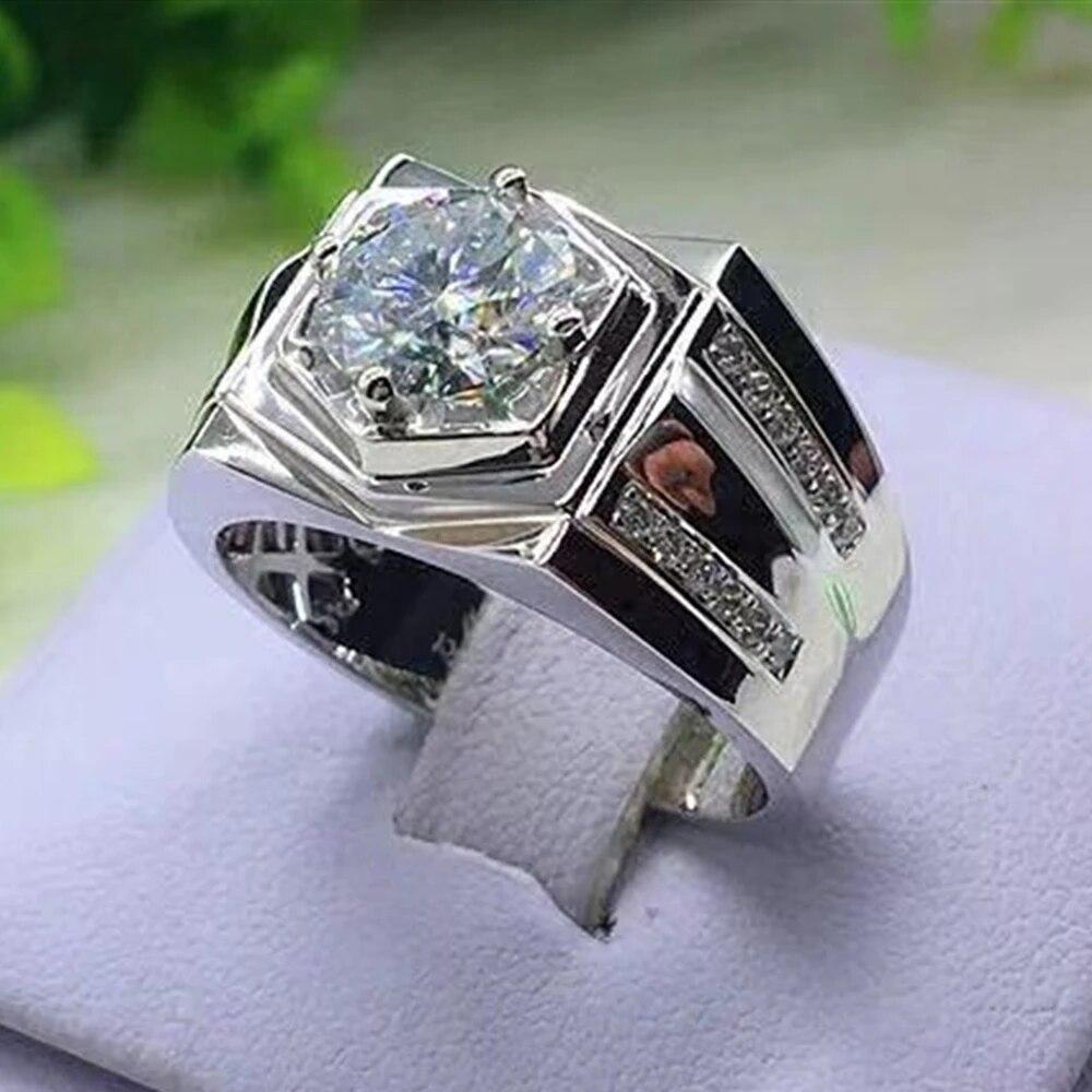 Fashion Gold Color 2.0 Carat White Crystal CZ Ring For Women Men Hip Hop Full Crystal Engagement Ring Wedding Band Party Jewelry