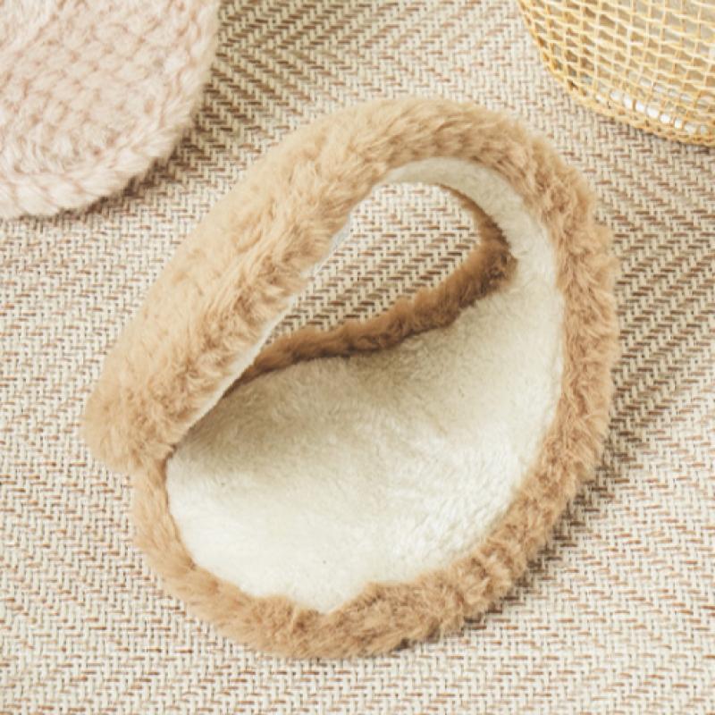 Daiso Große Pelz-Ohrenschützer Beige