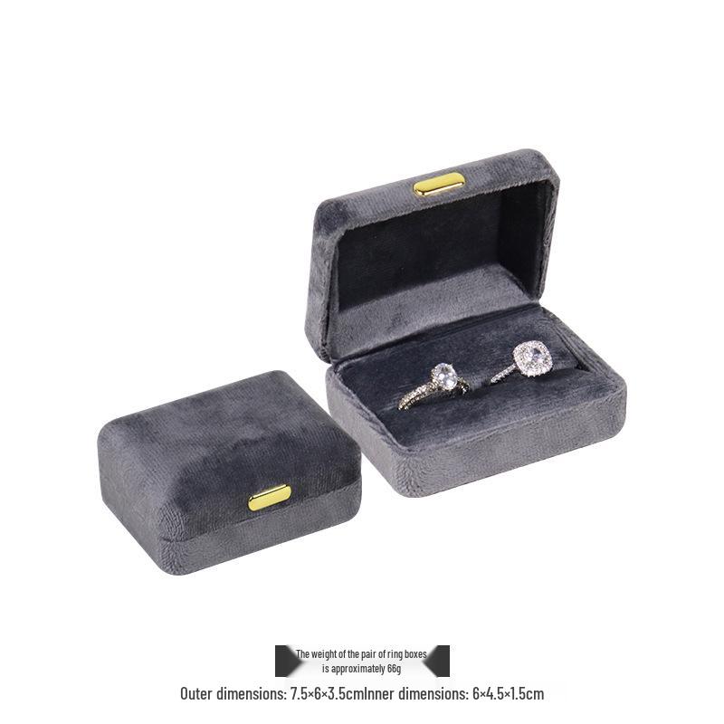 Caixa de Joias de Veludo com Fivela Dourada e Cantos Arredondados para Anéis, Colares e Pulseiras