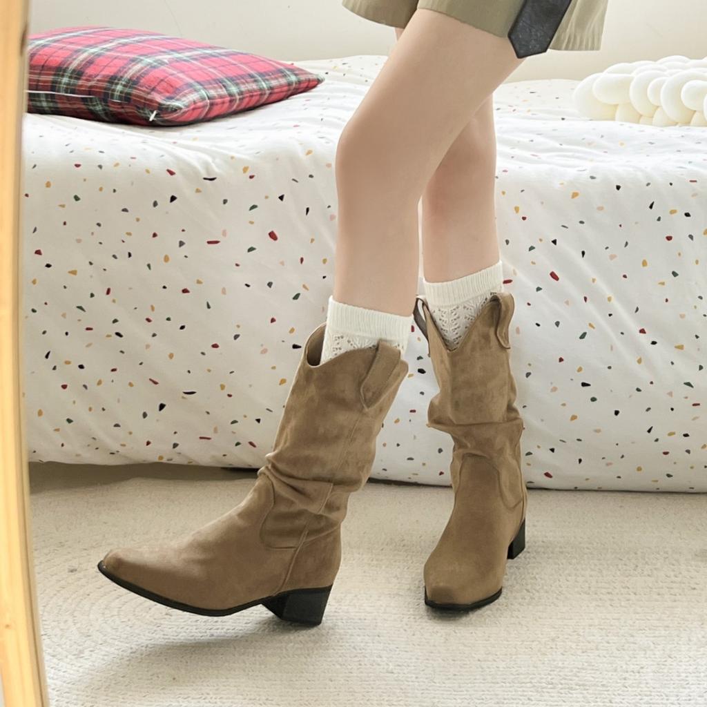 Gruby obcas khaki kozaki z futerkiem średniej długości kozaki rycerskie damskie jesień i zima 2025 nowe damskie kozaki szpiczaste cienkie krótkie kozaki