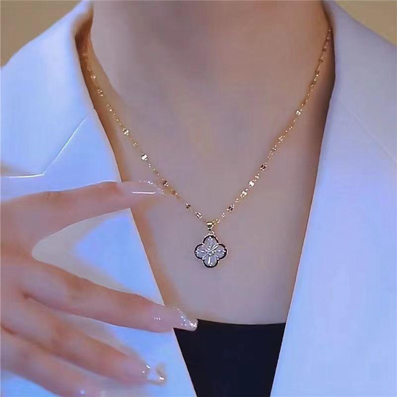 Módní čtyřlístek květinový náhrdelník Luxusní zirkonový čtyřlískový náhrdelník Vysoce kvalitní řetízek s límcem z titanové oceli dámský náhrdelník