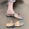 Zehentrenner coole Hausschuhe Damen 2025 Sommer neu sexy eckige Spitze Ein-Wort-Slipper Sommerbekleidung Pendler lässige Hausschuhe