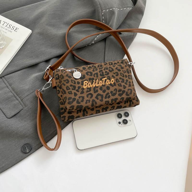 Women's Leopard Print Handbag Vintage Shoulder Bag