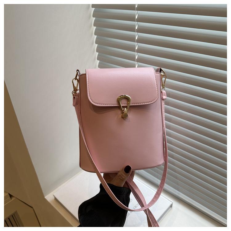 

2025 весна новая высококлассная сумка-ведро дизайн замок модная и простая универсальная на плечо, кроссбоди, клатч розовый