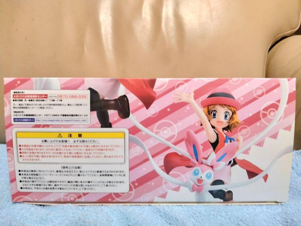 [USED] Serena & Sylveon GEM Figure with first-run bonus