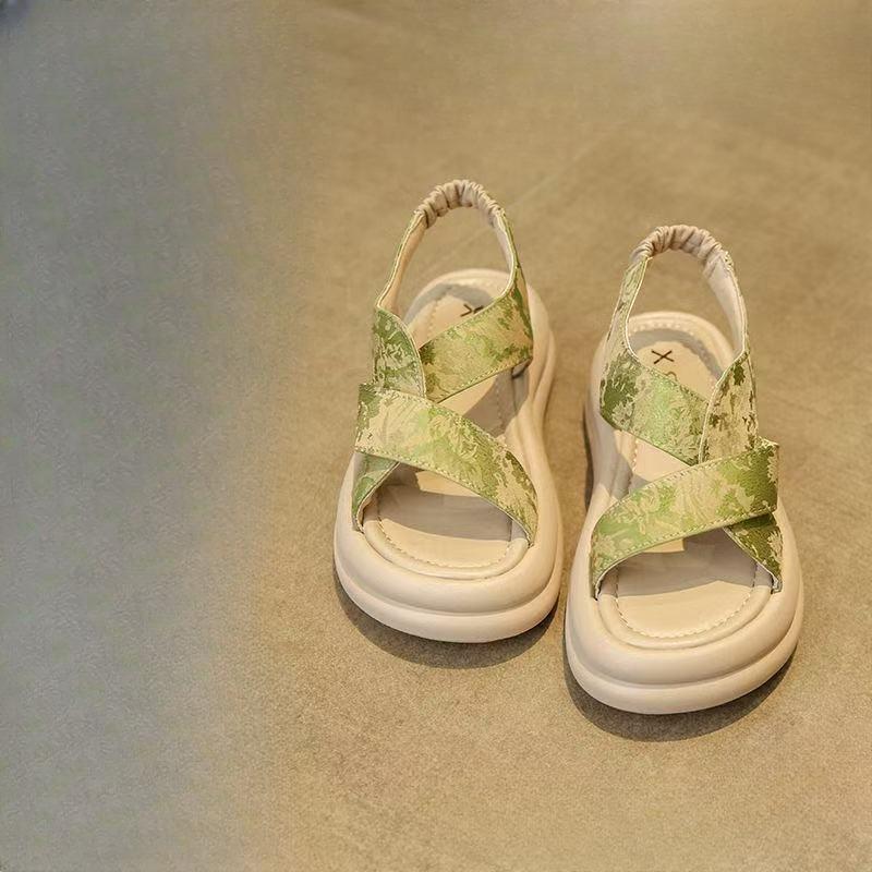 New Casual and Versatile Thick-soled Sports Beach Shoes for Women