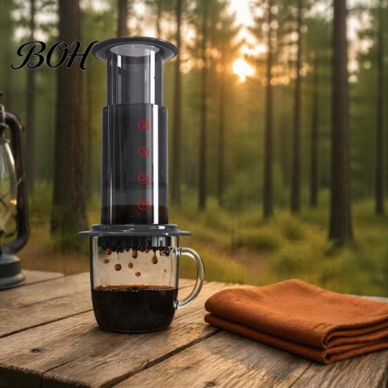 Portable Espresso Maker Manual Coffee Maker, Pour-Over And Style Press, Compact Press Brewing Lightweight Compression Cup for Office Camping