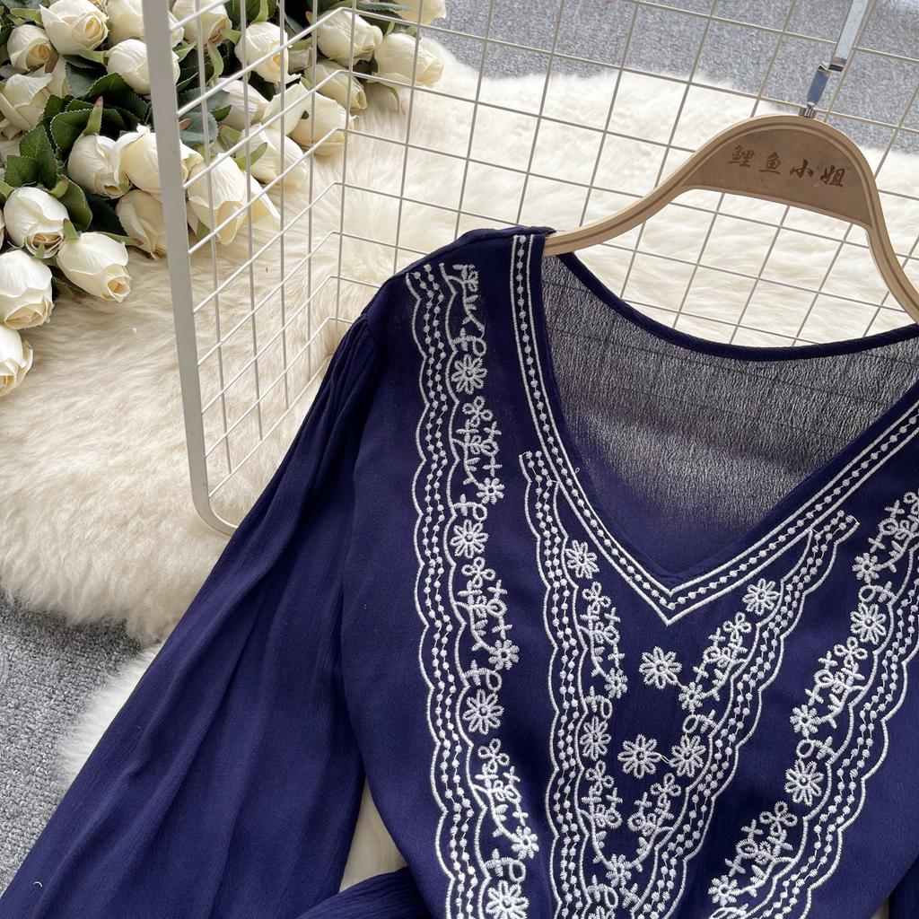 Floral Embroidery Spring Loose Blouse Elegant Bohemian Design Long Sleeve Ladies Fashion  Summer Casual Shirt