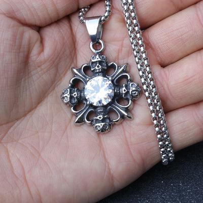 Fashionable Retro Diamond Studded Gothic Patterned Skull Necklace Men's Titanium Steel Pendant