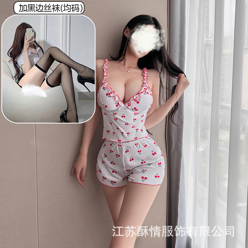 Crispy Cherry Floral Can Be Worn Outside, Sexy Suit, Free Suspender V-neck Plus Chest Pad Pajamas, Comfortable Home
