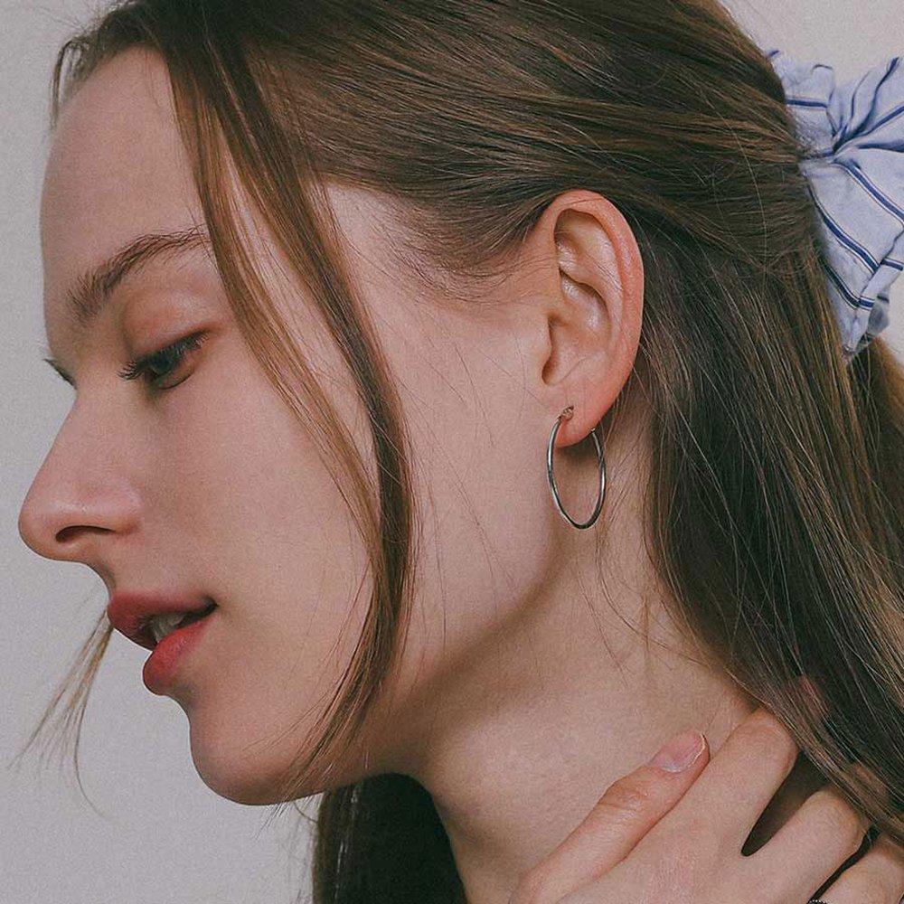 J.Lauren Silver Click Hoop Earrings M03887