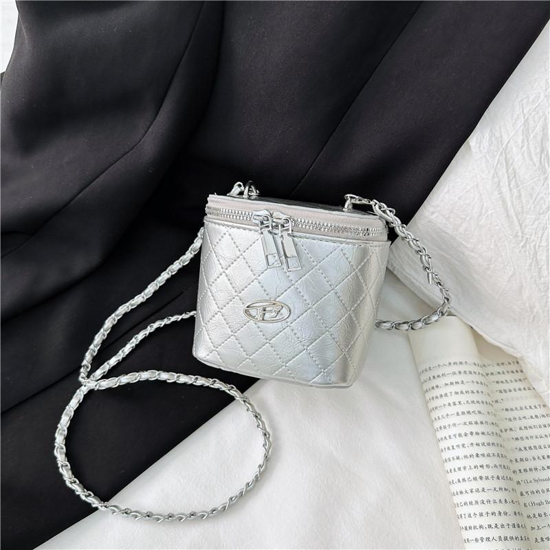 Girls Trendy Quilted Chain Crossbody Bag Lightweight Versatile Childfriendly Pure Color Small Purse For Use Everyday