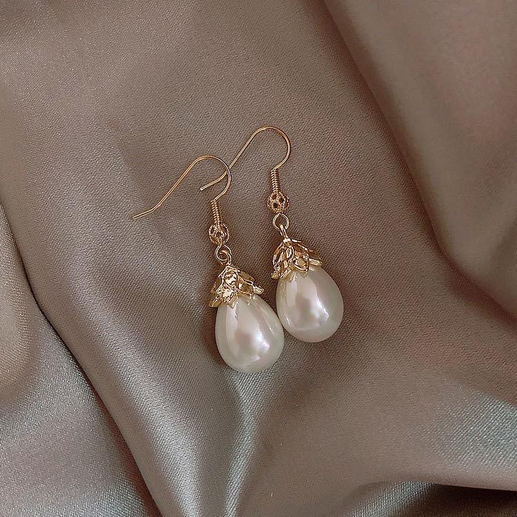 Silver Petal Water Drop Pearl Earrings Temperament Retro Court Style Long Petal Water Drop Pearl Earrings