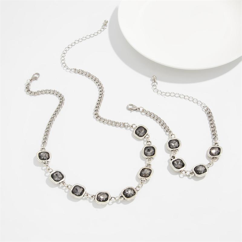 Minimalist Modern Geometric Black Rhinestone Necklace for Women Elegant Tiger Eye Bracelet Earrings Friendship Jewelry Gifts