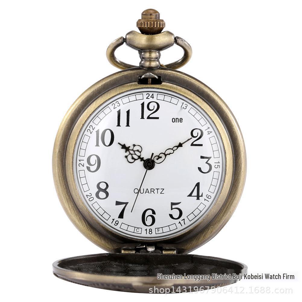 Retro Hollow Gear Quartz Pocket Watch Necklace with Chain for Men and Women