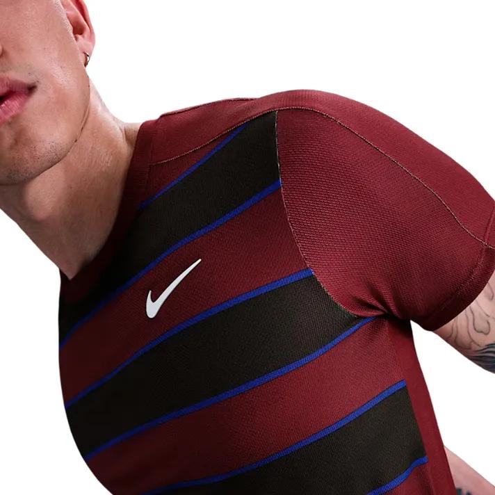 Nike Striped Crew Neck Slim Fit Short Sleeve T-Shirt Men Tops Red FZ6934-619